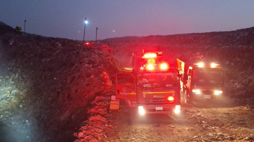 เทศบาลนครแม่สอด ลงพื้นที่ระงับเหตุเพลิงไหม้ บ่อขยะเทศบาลนครแม่สอด