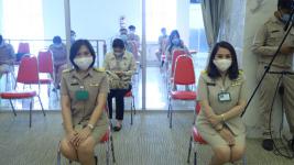 ทน.แม่สอดมอบเงินช่วยเหลือผู้ประสบสภาวะยากลำบากจากสถานการณ์โควิด-19 