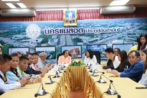 เทศบาลนครแม่สอด ร่วมต้อนรับคณะศึกษาดูงานจากเทศบาลเมืองแม่ฮ่องสอน