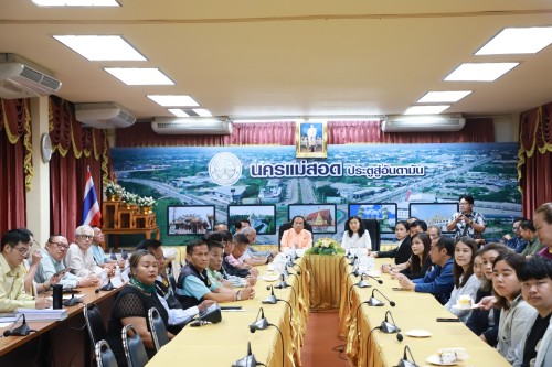 เทศบาลนครแม่สอด ร่วมต้อนรับคณะศึกษาดูงานจากเทศบาลเมืองแม่ฮ่องสอน