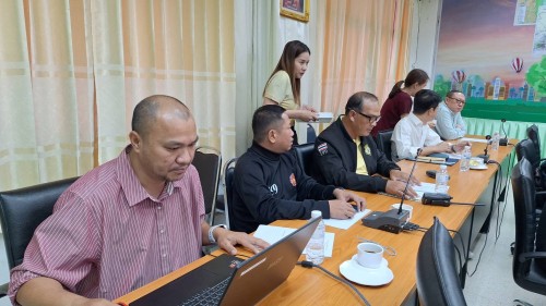 เทศบาลนครแม่สอด ประชุมหารือแนวทางการแก้ไขปัญหารถจักรยานไฟฟ้า ครั้งที่ 1/2568