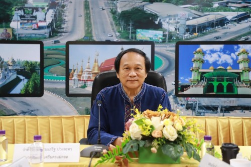เทศบาลนครแม่สอด เข้าร่วมการประชุมพัฒนาประเด็นขับเคลื่อนสุขภาวะเขตเมืองเทศบาลนครแม่สอด