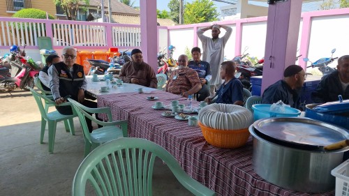 เทศบาลนครแม่สอด เข้าร่วมการประชุมผู้สูงอายุชุมชนอิสลามและชุมชนสองแคว1 ประจำเดือน กุมภาพันธ์ พ.ศ.2568