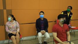 ทน.แม่สอดมอบเงินช่วยเหลือผู้ประสบสภาวะยากลำบากจากสถานการณ์โควิด-19 วันที่ 2