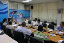 ดร.เทอดเกียรติ ชินสรนันท์ นายกเทศมนตรีนครแม่สอด ได้จัดประชุมกับนักธุรกิจจีน เรื่องการรีไซเคิลขยะการเกษตร