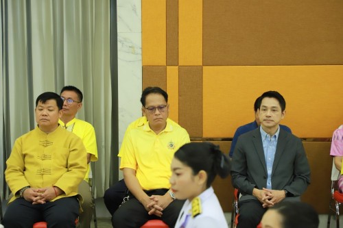 เทศบาลนครแม่สอด จัดพิธีรับพระราชทานเครื่องราชอิสริยาภรณ์ 