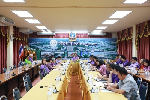 เทศบาลนครแม่สอด จัดประชุมหัวหน้าส่วนราชการ ประจำเดือน มีนาคม พ.ศ.2568