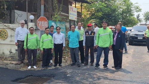 เทศบาลนครแม่สอด ลงพื้นที่ดำเนินการตรวจสอบความเรียบร้อย การลาดยางแอสฟัลท์ติก ถนนประสาทวิถี