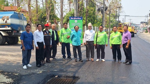 เทศบาลนครแม่สอด ลงพื้นที่ดำเนินการตรวจสอบความเรียบร้อย การลาดยางแอสฟัลท์ติก ถนนประสาทวิถี