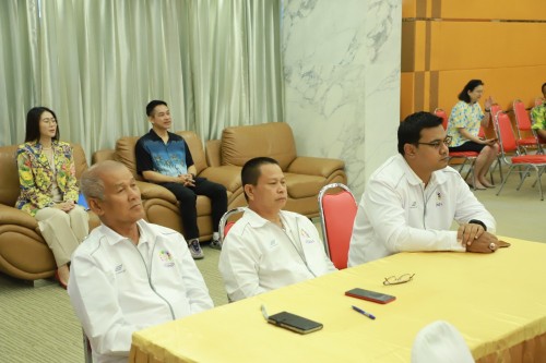 ทน.แม่สอด เข้าร่วมโครงการบูรณาการความร่วมมือของทุกภาคส่วนเพื่อเสริมสร้างความรู้ความเข้าใจที่ถูกต้องเกี่ยวกับการเลือกตั้งสมาชิกสภาเทศบาลและนายกเทศมนตรี (กรณีครบวาระ) ผ่านระบบ Zoom Cloud Meetings