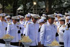 เทศบาลนครแม่สอด เข้าร่วมพิธีถวายดอกไม้จันทน์ ในพระราชพิธีถวายพระเพลิงพระบรมศพ พระบาทสมเด็จพระปรมินทรมหาภูมิพลอดุลยเดช บรมนาถบพิตร