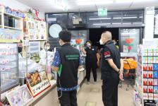 ทน.แม่สอด ออกตรวจห้างร้าน ร้านสะดวกซื้อ ร้านอาหาร ร้านนวดต่างๆ ในเขตเทศบาล