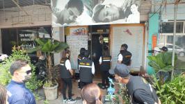 ทน.แม่สอด ออกตรวจห้างร้าน ร้านสะดวกซื้อ ร้านอาหาร ร้านนวดต่างๆ ในเขตเทศบาล