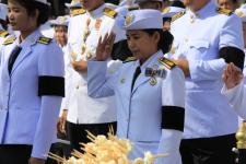 เทศบาลนครแม่สอด เข้าร่วมพิธีถวายดอกไม้จันทน์ ในพระราชพิธีถวายพระเพลิงพระบรมศพ พระบาทสมเด็จพระปรมินทรมหาภูมิพลอดุลยเดช บรมนาถบพิตร