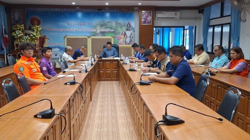 ทน.แม่สอด เข้าร่วมการประชุมคณะกรรมการกองอำนวยการป้องกันและบรรเทาสาธารณภัยจังหวัดตาก (กอปภ.จ.) เพื่อเตรียมความพร้อมรับสถานการณ์อุทกภัย วาตภัย น้ำป่าไหลหลาก และดินถล่ม ปี 2568 ในพื้นที่จังหวัดตาก