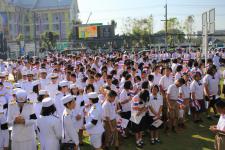 นครแม่สอด เฉลิมพระเกียรติฯ ถวายความอาลัย รัชกาลที่ 9 และถวายพระพรขัยมงคลรัชกาลที่ 10 พร้อม จัดงาน 16 มกราคม “พ่อของครู พ่อพิมพ์แห่งแผ่นดิน” และจัดกิจกรรมรวมพลังแห่งความภักดี