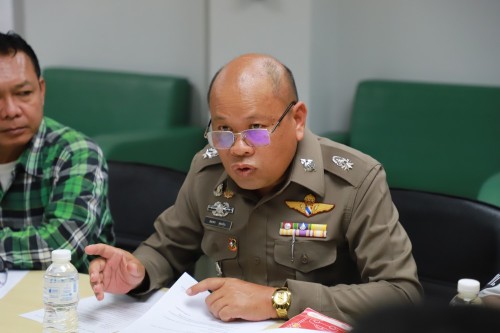 ทน.แม่สอด ร่วมกับสถานีตำรวจภูธรแม่สอด จังหวัดตาก ประชุมหารือการแก้ไขปัญหาการใช้รถจักรยานไฟฟ้า ในเขตพื้นที่เทศบาลนครแม่สอด