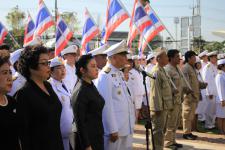 นครแม่สอด เฉลิมพระเกียรติฯ ถวายความอาลัย รัชกาลที่ 9 และถวายพระพรขัยมงคลรัชกาลที่ 10 พร้อม จัดงาน 16 มกราคม “พ่อของครู พ่อพิมพ์แห่งแผ่นดิน” และจัดกิจกรรมรวมพลังแห่งความภักดี