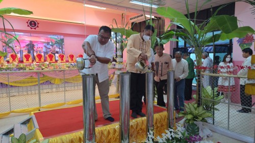 ทน.แม่สอด เข้าร่วมการจัดกิจกรรมหล่อเทียนจำนำพรรษา โรงเรียนเทศบาลวัดดอนแก้ว ประจำปีการศึกษา 2568