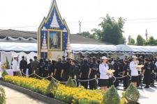 เทศบาลนครแม่สอด เข้าร่วมพิธีถวายดอกไม้จันทน์ ในพระราชพิธีถวายพระเพลิงพระบรมศพ พระบาทสมเด็จพระปรมินทรมหาภูมิพลอดุลยเดช บรมนาถบพิตร