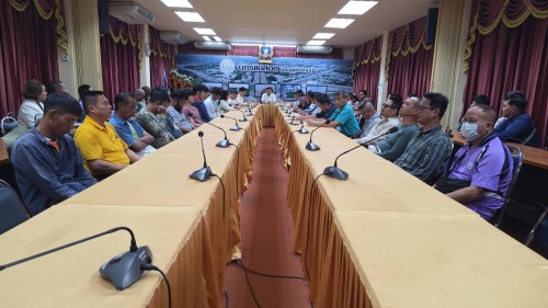 เทศบาลนครแม่สอด ประชุมมอบนโยบายแนวทางการทำงานให้แก่ กองช่าง