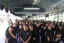 เทศบาลนครแม่สอด เข้าร่วมพิธีถวายดอกไม้จันทน์ ในพระราชพิธีถวายพระเพลิงพระบรมศพ พระบาทสมเด็จพระปรมินทรมหาภูมิพลอดุลยเดช บรมนาถบพิตร