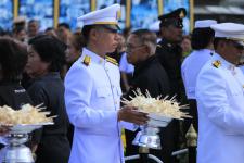 เทศบาลนครแม่สอด เข้าร่วมพิธีถวายดอกไม้จันทน์ ในพระราชพิธีถวายพระเพลิงพระบรมศพ พระบาทสมเด็จพระปรมินทรมหาภูมิพลอดุลยเดช บรมนาถบพิตร