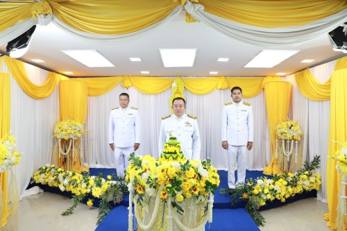 ทน.แม่สอด จัดให้มีการบันทึกเทปถวายพระพรชัยมงคลเนื่องในโอกาส มหามงคลที่พระบาทสมเด็จพระเจ้าอยู่หัวทรงเจริญพระชนมพรรษา 73 พรรษา