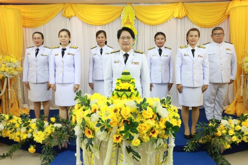 ทน.แม่สอด จัดให้มีการบันทึกเทปถวายพระพรชัยมงคลเนื่องในโอกาส มหามงคลที่พระบาทสมเด็จพระเจ้าอยู่หัวทรงเจริญพระชนมพรรษา 73 พรรษา