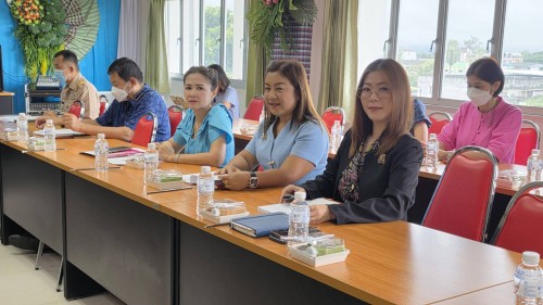 ทน.แม่สอด ประชุมคณะกรรมการดำเนินงานและขับเคลื่อน วิทยาลัยสูงวัยนครแม่สอด กิจกรรมภายใต้ โครงการ ส่งเสริมสุขภาพผู้สูงอายุ สร้างจิตสดใส ร่างกายแข็ง และ โครงการพัฒนาศักยภาพผู้สูงอายุเทศบาลนครแม่สอด