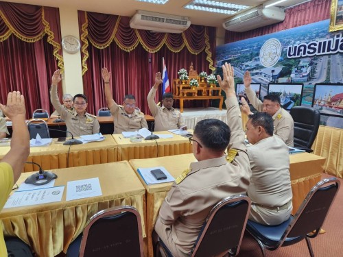 เทศบาลนครแม่สอด จัดประชุมคณะกรรมการพัฒนาเทศบาลนครแม่สอด