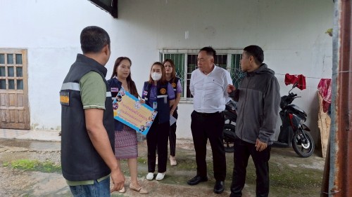 ทน.แม่สอด ลงพื้นที่มอบถุงยังชีพและเงินดำรงชีพ เพื่อบรรเทาความเดือดร้อนแก่ ผู้สูงอายุ ผู้พิการ และผู้ด้อยโอกาสทางสังคม 
