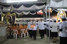 เทศบาลนครแม่สอด เข้าร่วมพิธีถวายดอกไม้จันทน์ ในพระราชพิธีถวายพระเพลิงพระบรมศพ พระบาทสมเด็จพระปรมินทรมหาภูมิพลอดุลยเดช บรมนาถบพิตร