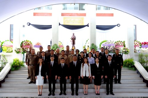 เทศบาลนครแม่สอด เข้าร่วมพิธีวางพวงมาลา เนื่องในวันรพี ประจำปี 2568