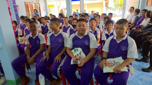 ทน.แม่สอด ร่วมพิธีเปิดโครงการอบรมให้ความรู้  การป้องกันแก้ไขปัญหายาเสพติดในชุมชนร่วมแรง