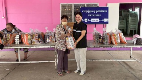 เทศบาลนครแม่สอด ลงพื้นที่มอบถุงยังชีพให้แก่ ผู้ประสบเหตุอุทกภัย ในเขตเทศบาลนครแม่สอด