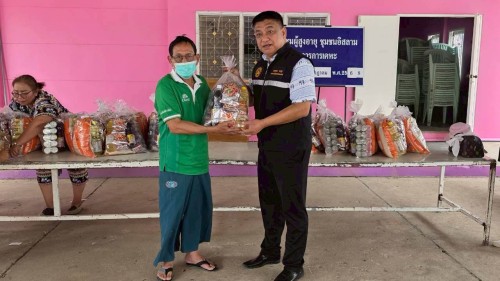 เทศบาลนครแม่สอด ลงพื้นที่มอบถุงยังชีพให้แก่ ผู้ประสบเหตุอุทกภัย ในเขตเทศบาลนครแม่สอด