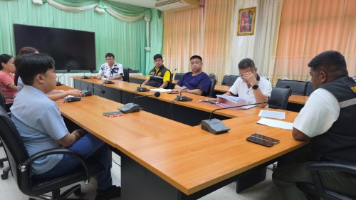 ทน.แม่สอด จัดการประชุมติดตามความคืบหน้างานก่อสร้างห้องนวดแผนไทยคลินิกชุมชนอบอุ่น กองสาธารณสุขและสิ่งแวดล้อม เทศบาลนครแม่สอด 