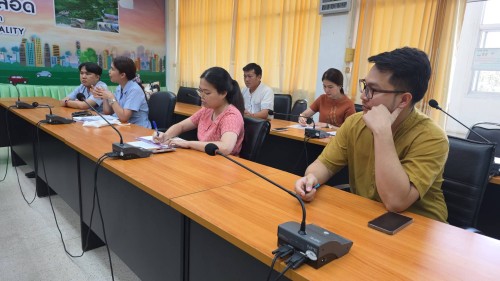 ทน.แม่สอด จัดการประชุมติดตามความคืบหน้างานก่อสร้างห้องนวดแผนไทยคลินิกชุมชนอบอุ่น กองสาธารณสุขและสิ่งแวดล้อม เทศบาลนครแม่สอด 