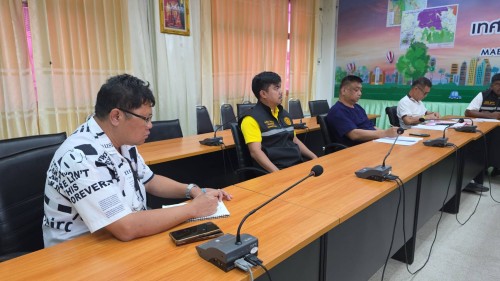ทน.แม่สอด จัดการประชุมติดตามความคืบหน้างานก่อสร้างห้องนวดแผนไทยคลินิกชุมชนอบอุ่น กองสาธารณสุขและสิ่งแวดล้อม เทศบาลนครแม่สอด 