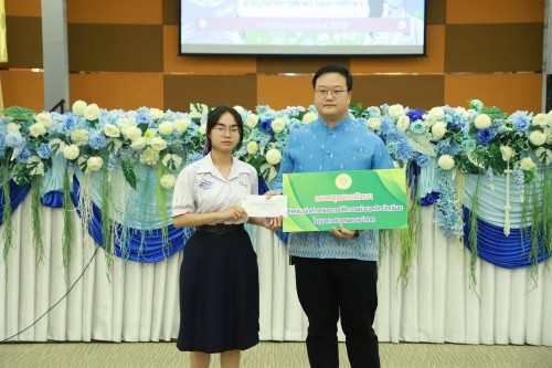ทน.แม่สอด จัดโครงการทุนการศึกษาสำหรับนักศึกษาและการให้ความช่วยเหลือนักเรียนในเขตเทศบาลนครแม่สอด