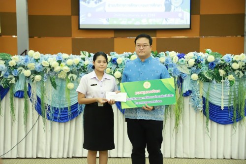 ทน.แม่สอด จัดโครงการทุนการศึกษาสำหรับนักศึกษาและการให้ความช่วยเหลือนักเรียนในเขตเทศบาลนครแม่สอด