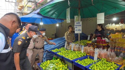 ทน.แม่สอด บูรณาการร่วมกับ ฝ่ายปกครองอำเภอแม่สอด ตรวจคนเข้าเมืองตาก สถานีตำรวจภูธรแม่สอด สำนักงานจัดหางานแม่สอด ลงพื้นที่จัดระเบียบตลาดสดพาเจริญ