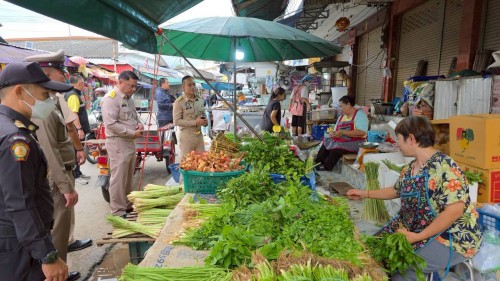 ทน.แม่สอด บูรณาการร่วมกับ ฝ่ายปกครองอำเภอแม่สอด ตรวจคนเข้าเมืองตาก สถานีตำรวจภูธรแม่สอด สำนักงานจัดหางานแม่สอด ลงพื้นที่จัดระเบียบตลาดสดพาเจริญ