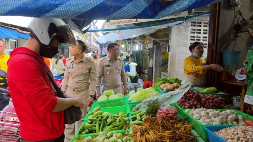 ทน.แม่สอด บูรณาการร่วมกับ ฝ่ายปกครองอำเภอแม่สอด ตรวจคนเข้าเมืองตาก สถานีตำรวจภูธรแม่สอด สำนักงานจัดหางานแม่สอด ลงพื้นที่จัดระเบียบตลาดสดพาเจริญ