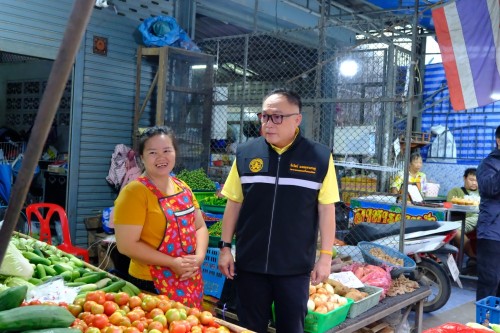 ทน.แม่สอด บูรณาการร่วมกับ ฝ่ายปกครองอำเภอแม่สอด ตรวจคนเข้าเมืองตาก สถานีตำรวจภูธรแม่สอด สำนักงานจัดหางานแม่สอด ลงพื้นที่จัดระเบียบตลาดสดพาเจริญ