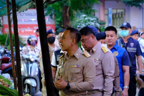 ทน.แม่สอด บูรณาการร่วมกับ ฝ่ายปกครองอำเภอแม่สอด ตรวจคนเข้าเมืองตาก สถานีตำรวจภูธรแม่สอด สำนักงานจัดหางานแม่สอด ลงพื้นที่จัดระเบียบตลาดสดพาเจริญ