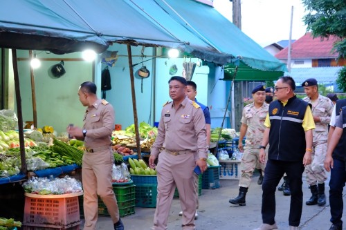 ทน.แม่สอด บูรณาการร่วมกับ ฝ่ายปกครองอำเภอแม่สอด ตรวจคนเข้าเมืองตาก สถานีตำรวจภูธรแม่สอด สำนักงานจัดหางานแม่สอด ลงพื้นที่จัดระเบียบตลาดสดพาเจริญ