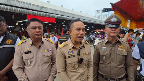 ทน.แม่สอด บูรณาการร่วมกับ ฝ่ายปกครองอำเภอแม่สอด ตรวจคนเข้าเมืองตาก สถานีตำรวจภูธรแม่สอด สำนักงานจัดหางานแม่สอด ลงพื้นที่จัดระเบียบตลาดสดพาเจริญ
