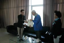 เมื่อเวลา9.30น.นายกเทศมนตรีนครแม่สอด นายเทอดเกียรติ ชินสรนันท์ และผู้อำนวยการกองวิชาการและแผนงาน ร่วมบรรยายเขตเศรษฐกิจพิเศษและท้องถิ่นรูปแบบพิเศษแก่คณะศึกษาดูงานเทศบาลเมืองหนองคาย